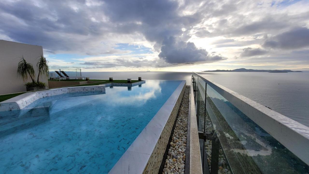 Andromeda Condo By Feng Pattaya Buitenkant foto