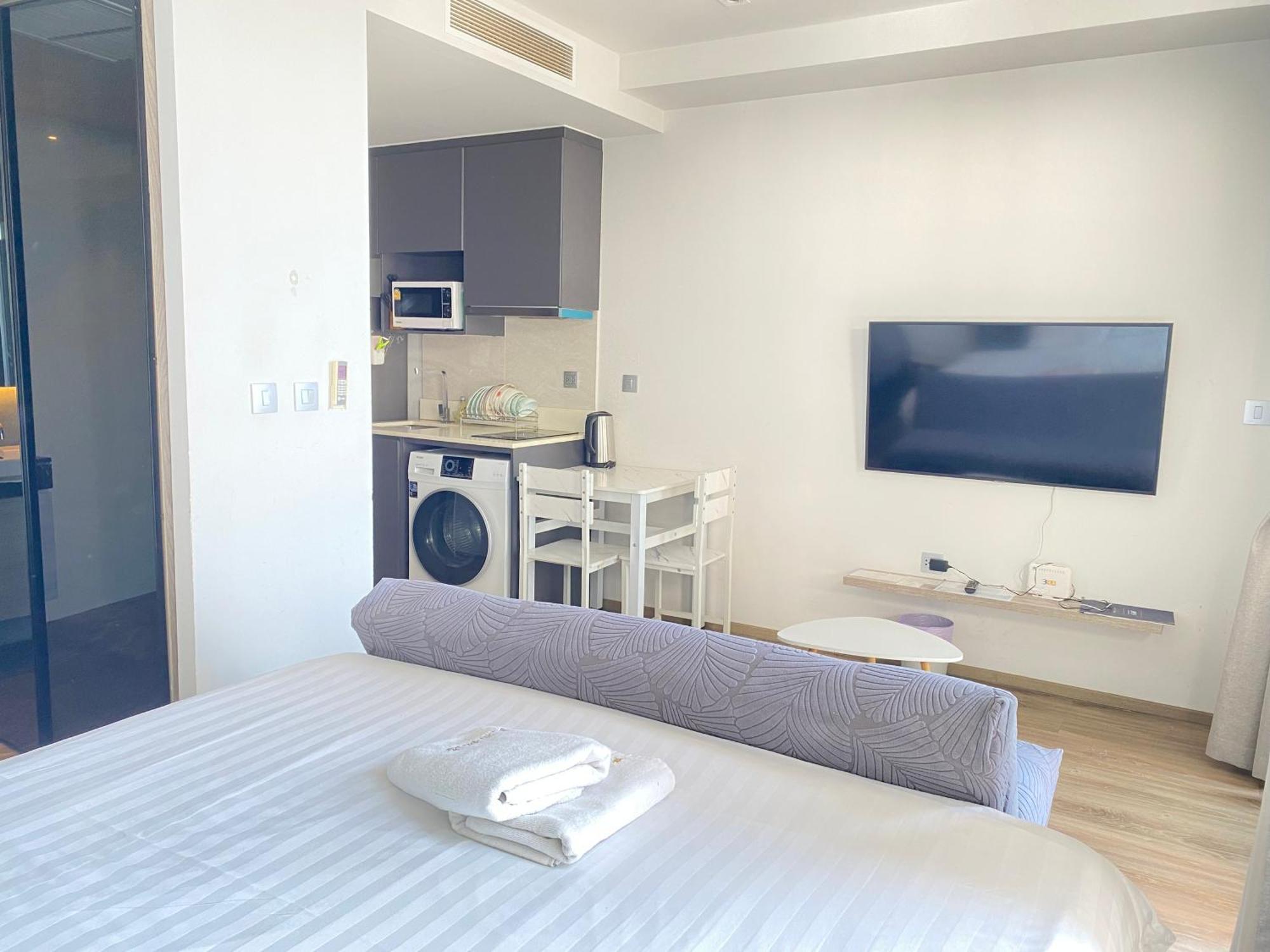 Andromeda Condo By Feng Pattaya Buitenkant foto