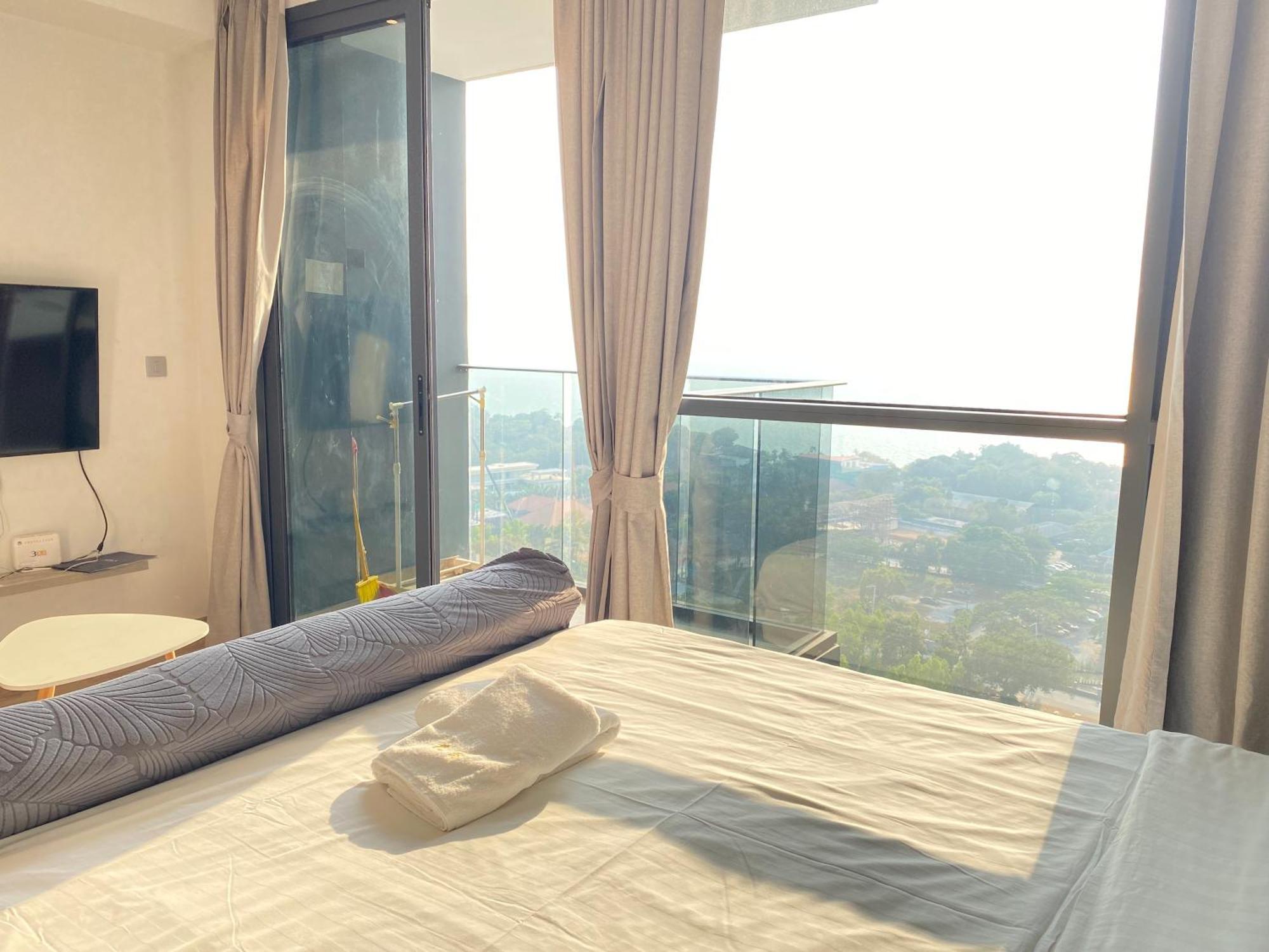 Andromeda Condo By Feng Pattaya Buitenkant foto